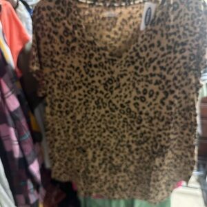 Old Navy Animal Print V-Neck‎ Blouse